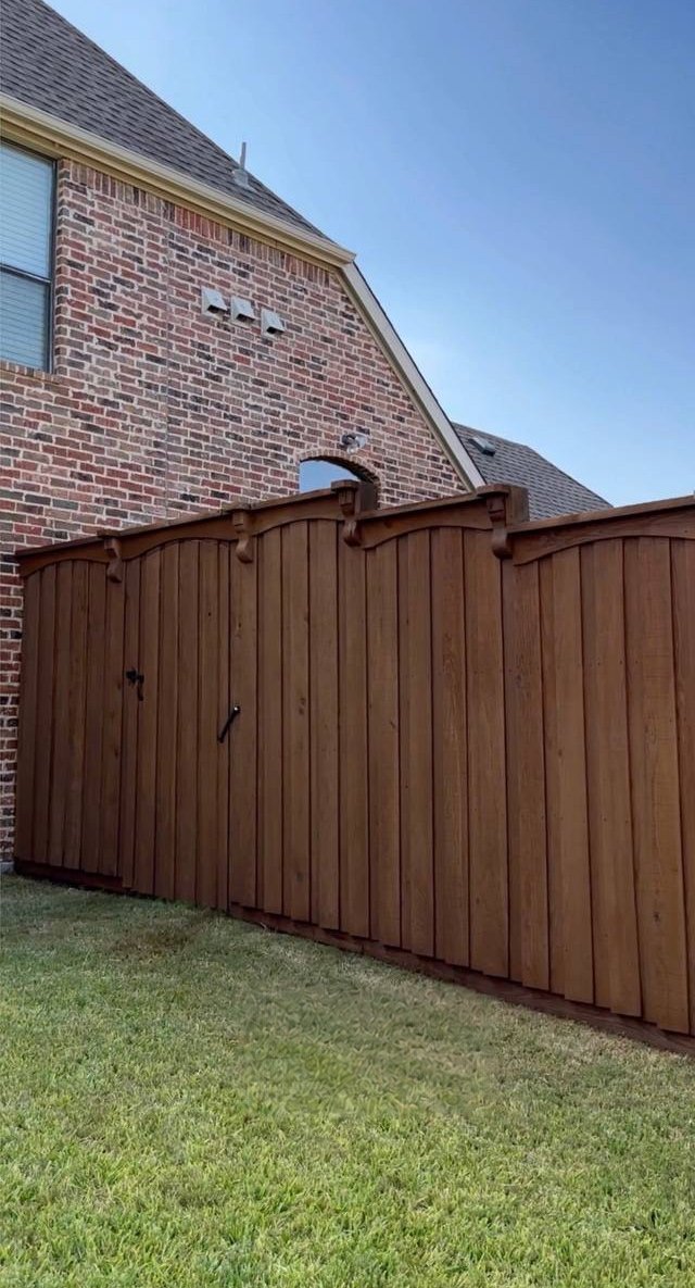 Cedar fence after: rich, even stain