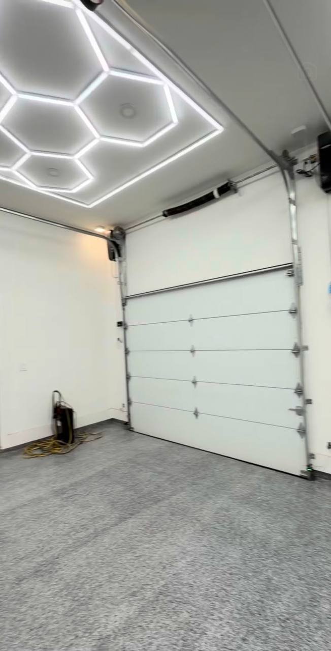 Garage before: white walls